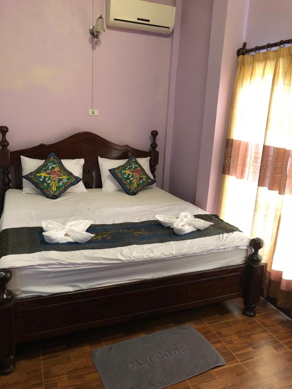 Soutjai Guesthouse & Restaurant Vang Vieng Exterior foto