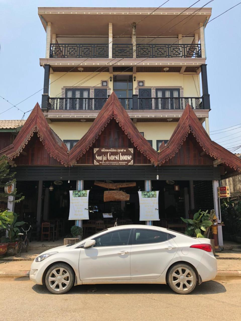 Soutjai Guesthouse & Restaurant Vang Vieng Exterior foto